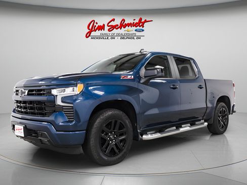 Used 2022 Chevrolet Silverado 1500 RST w/ Z71 Off-Road Package AWD/4WD image 3