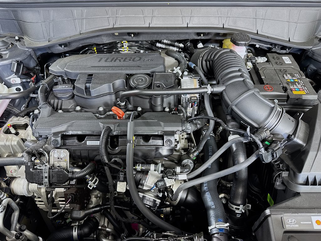 New 2026 Hyundai Kona Limited AWD/4WD image 32