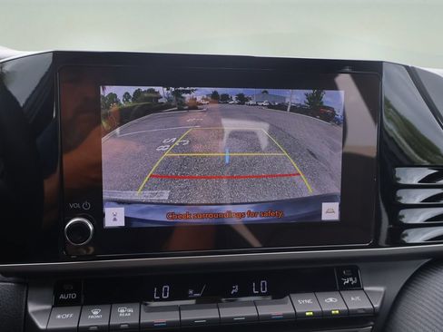 Used 2026 Toyota Camry SE FWD image 21