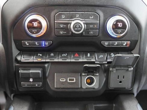 Used 2020 GMC Sierra 1500 SLT w/ SLT Premium Package image 27