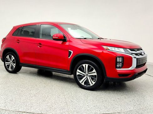 Used 2023 Mitsubishi Outlander Sport ES image 3