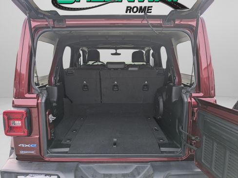 Used 2021 Jeep Wrangler Unlimited Sahara w/ Cold Weather Group image 10