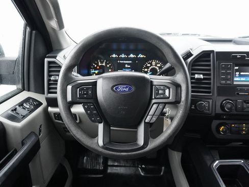 Used 2017 Ford F150 XL w/ Equipment Group 101A Mid image 16