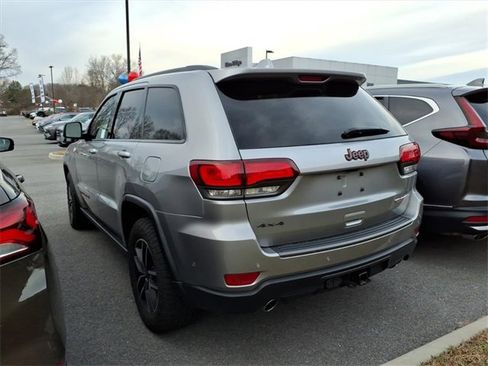 Used 2019 Jeep Grand Cherokee Trailhawk w/ Trailhawk Luxury Group image 9
