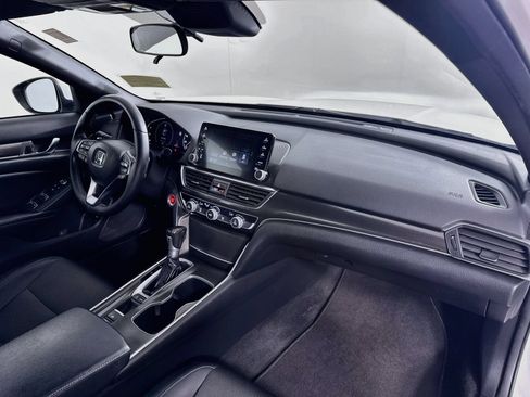 Used 2018 Honda Accord Sport image 26