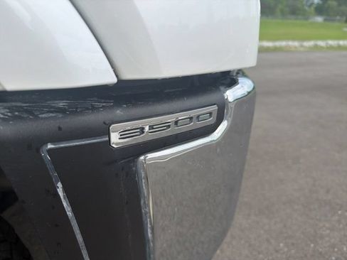 Used 2024 GMC Sierra 3500 SLT w/ SLT Convenience Package AWD/4WD image 4