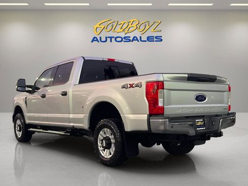 Used 2018 Ford F250 XLT w/ XLT Value Package image 6