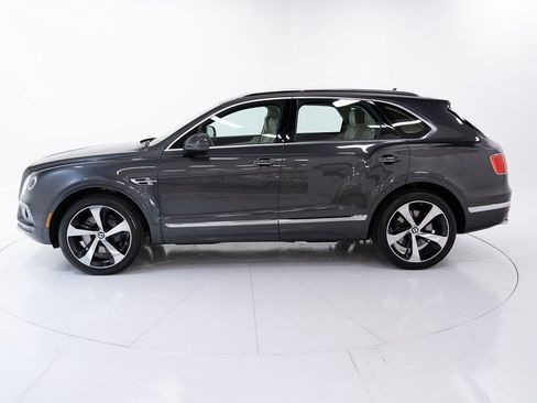 Used 2020 Bentley Bentayga V8 image 2