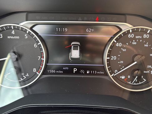 Used 2025 Nissan Pathfinder SL AWD/4WD image 9