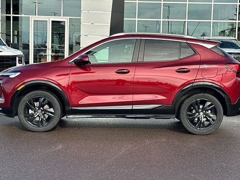 Used 2025 Buick Encore GX Sport Touring w/ Advanced Technology Package image 7