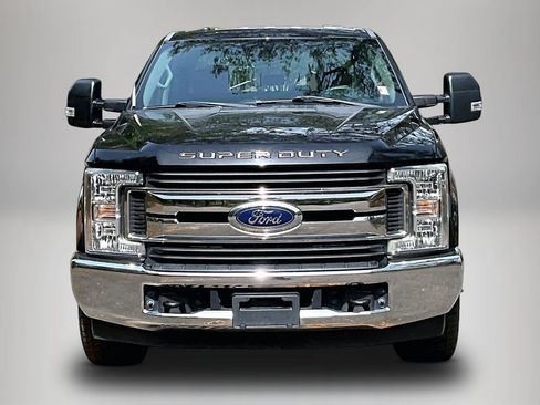Used 2018 Ford F250 XLT RWD image 3