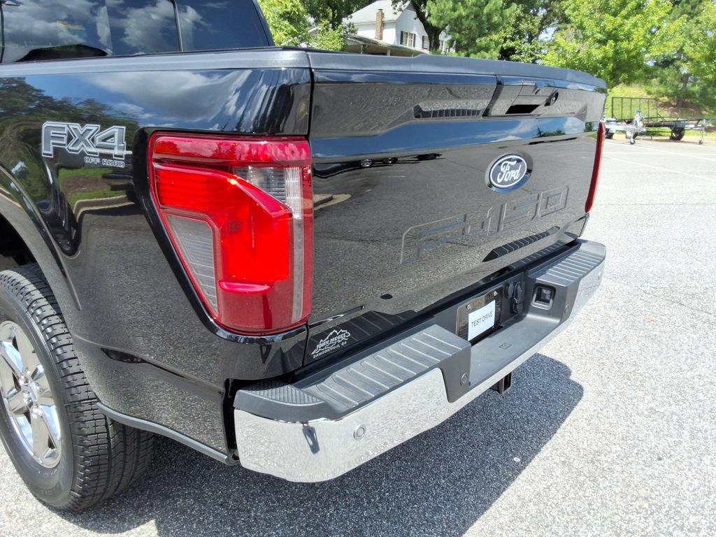 Used 2025 Ford F150 XLT w/ Equipment Group 302A MID AWD/4WD image 15