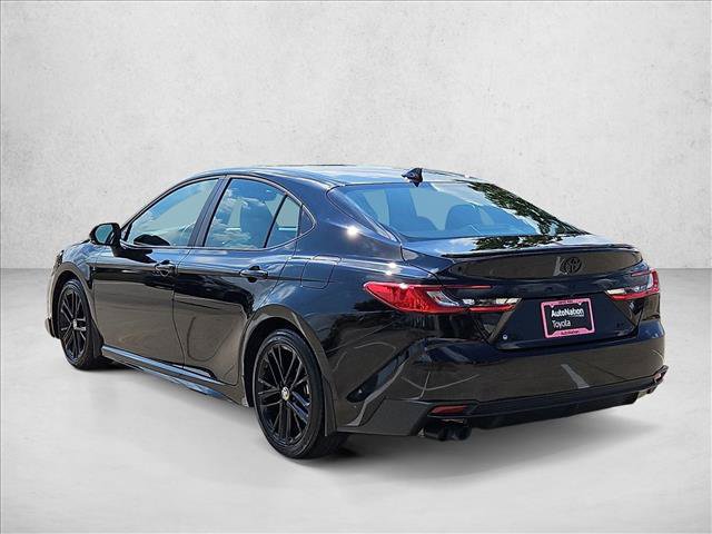Used 2025 Toyota Camry SE w/ Convenience Package FWD image 9