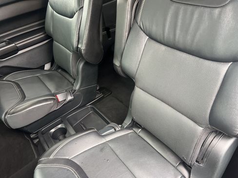 Used 2020 Ford Explorer ST w/ Premium Technology Package image 15