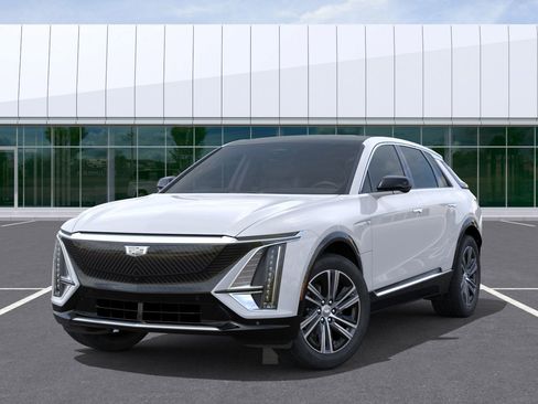 New 2026 Cadillac Lyriq Luxury image 6