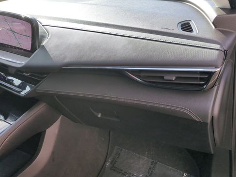 Certified 2025 Buick Envision Preferred image 30