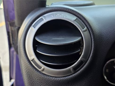 Used 2017 Jeep Wrangler Unlimited Sport w/ Quick Order Package 24S image 23