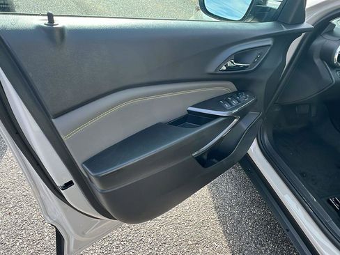 New 2026 Chevrolet Trax ACTIV w/ Sunroof Package FWD image 11
