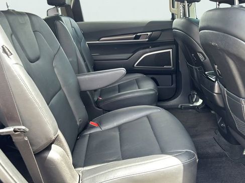 Certified 2023 Kia Telluride S FWD image 13
