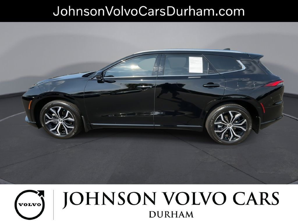 Used 2025 Toyota Crown Signia AWD/4WD image 5