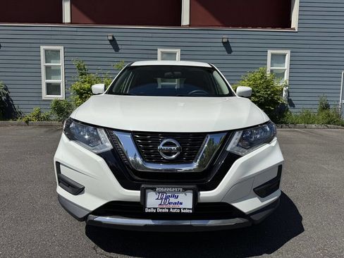Used 2017 Nissan Rogue S w/ S Family Package AWD/4WD image 8