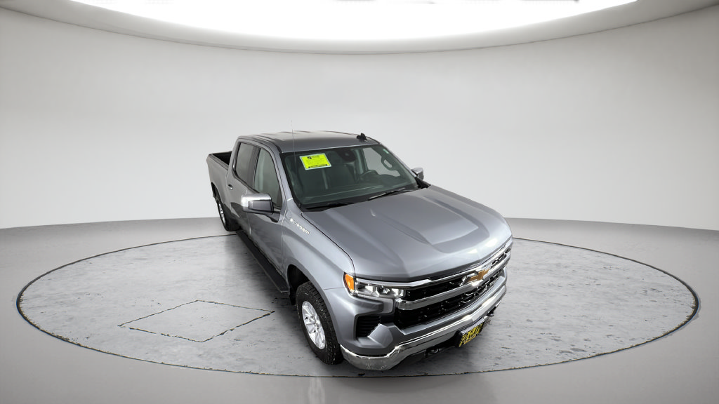 Used 2024 Chevrolet Silverado 1500 LT AWD/4WD image 5