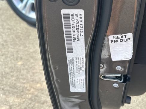 Used 2023 Dodge Charger SXT image 34