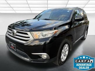 Used 2012 Toyota Highlander SE w/ Tow Pkg video 1