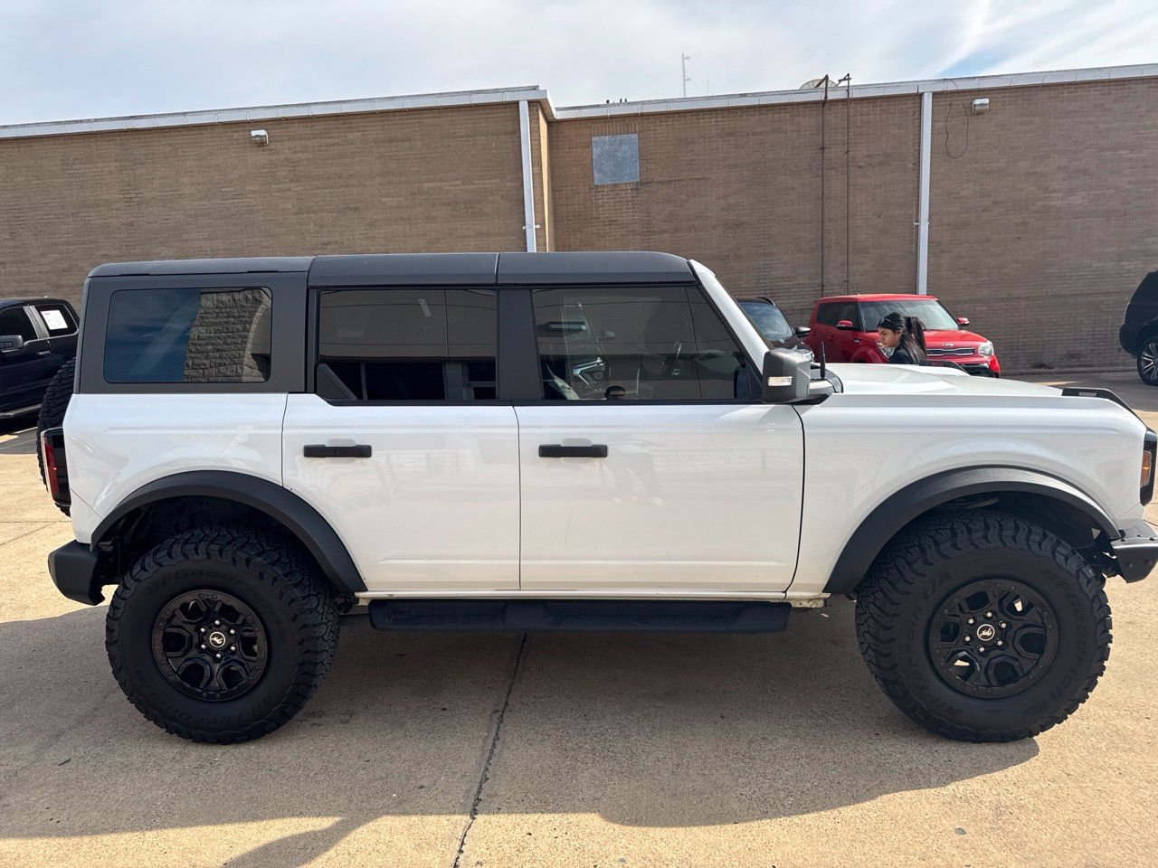 Used 2022 Ford Bronco Wildtrak AWD/4WD image 3