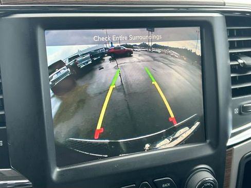 Used 2017 RAM 1500 Laramie w/ Convenience Group AWD/4WD image 15