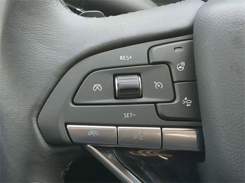 Used 2025 Cadillac XT6 Premium Luxury w/ Technology Package image 33