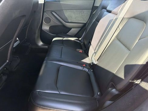Used 2024 Tesla Model Y Long Range image 17