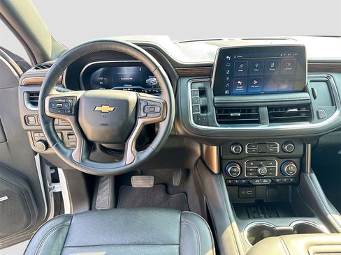 Used 2023 Chevrolet Suburban High Country w/ Premium Package image 23