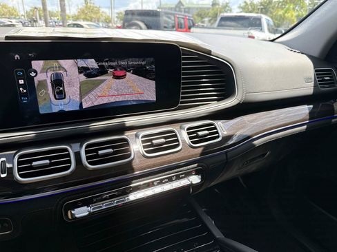 Certified 2025 Mercedes-Benz GLE 350 4MATIC image 28