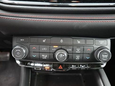 Used 2026 Dodge Durango GT AWD/4WD image 23