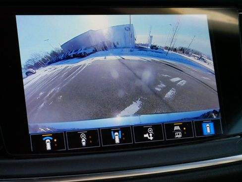 Used 2023 Buick Enclave Avenir w/ Avenir Technology Package image 29