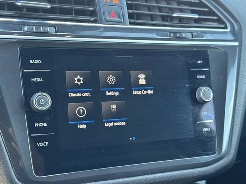 Used 2023 Volkswagen Tiguan SE R-Line image 12