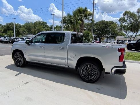 Used 2022 Chevrolet Silverado 1500 LTZ w/ Safety Package II AWD/4WD image 11