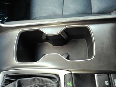 Used 2018 Honda Accord EX-L image 44