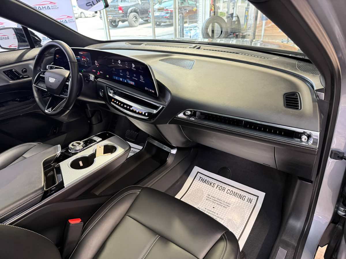 Used 2024 Cadillac Lyriq Tech AWD/4WD image 57