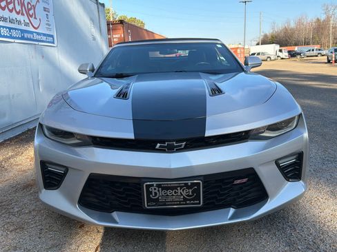 Used 2018 Chevrolet Camaro SS image 5
