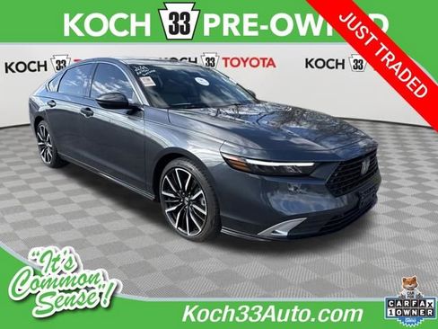 Used 2025 Honda Accord Touring image 1