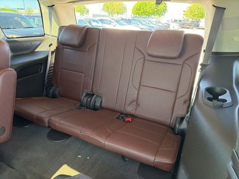 Used 2018 Chevrolet Tahoe Premier AWD/4WD image 15