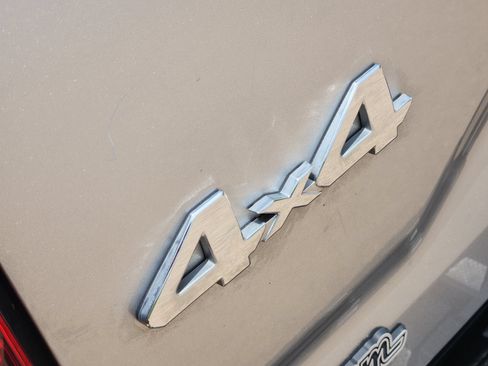 Used 2023 Toyota Tacoma SR AWD/4WD image 16