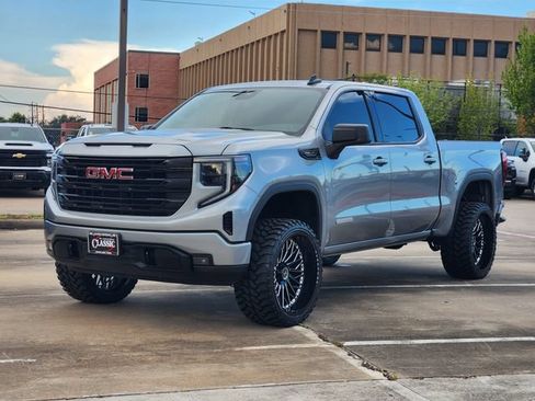 Used 2024 GMC Sierra 1500 Elevation RWD image 3