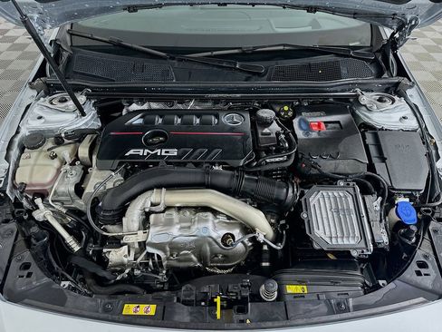 Used 2025 Mercedes-Benz CLA 35 AMG 4MATIC image 31