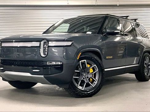 Used 2023 Rivian R1S Adventure AWD/4WD image 1