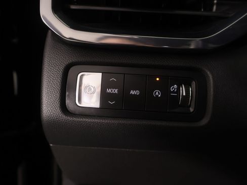 Used 2024 GMC Acadia AT4 w/ Luxury Package AWD/4WD image 9