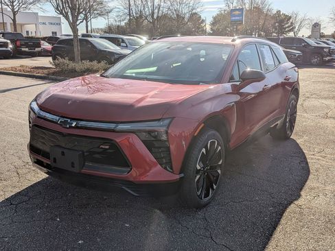 Certified 2024 Chevrolet Blazer EV RS image 5