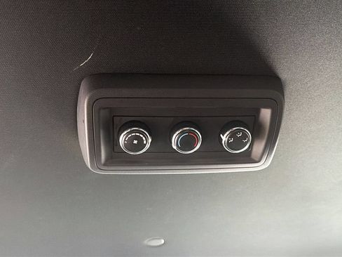 Used 2019 Dodge Grand Caravan SXT FWD image 24